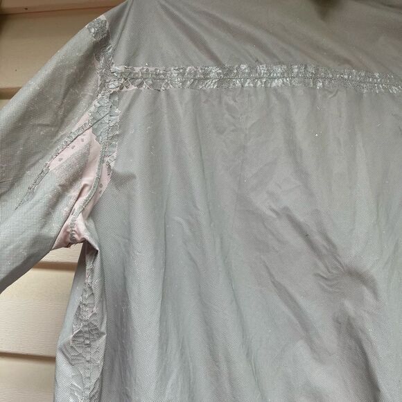 Authentic Prada pink nylon full zipper light jacket. Classic collar trim, Small. - Picture 10 of 11